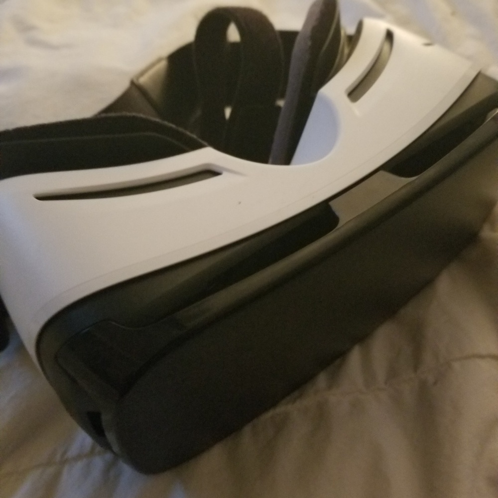 Galaxy VR - Picture 2 of 2